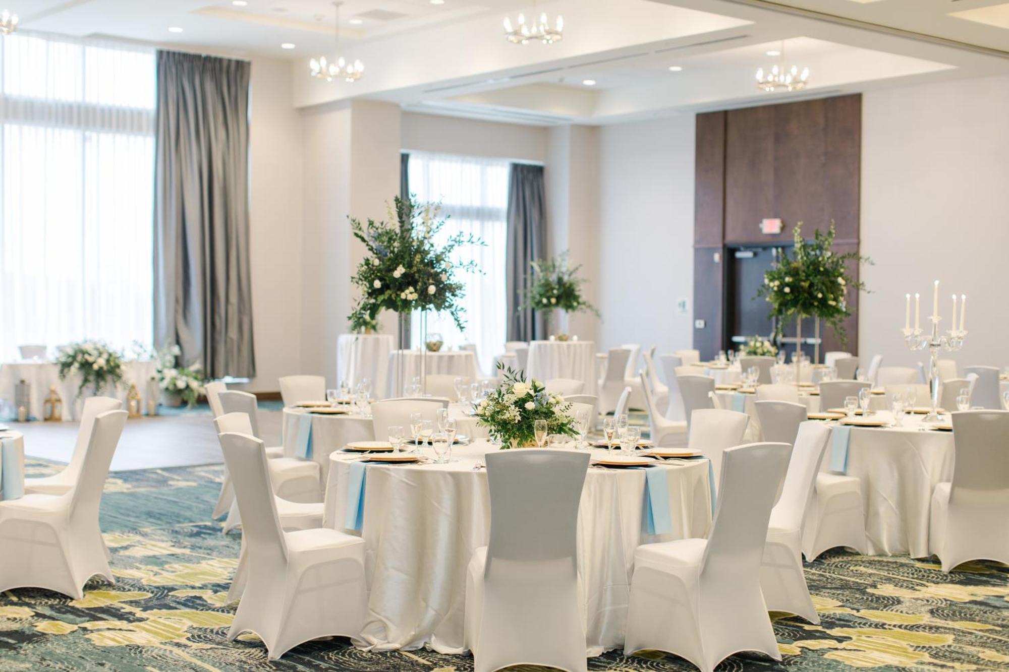 Holiday Inn Detroit Northwest - Livonia By Ihg Eksteriør bilde