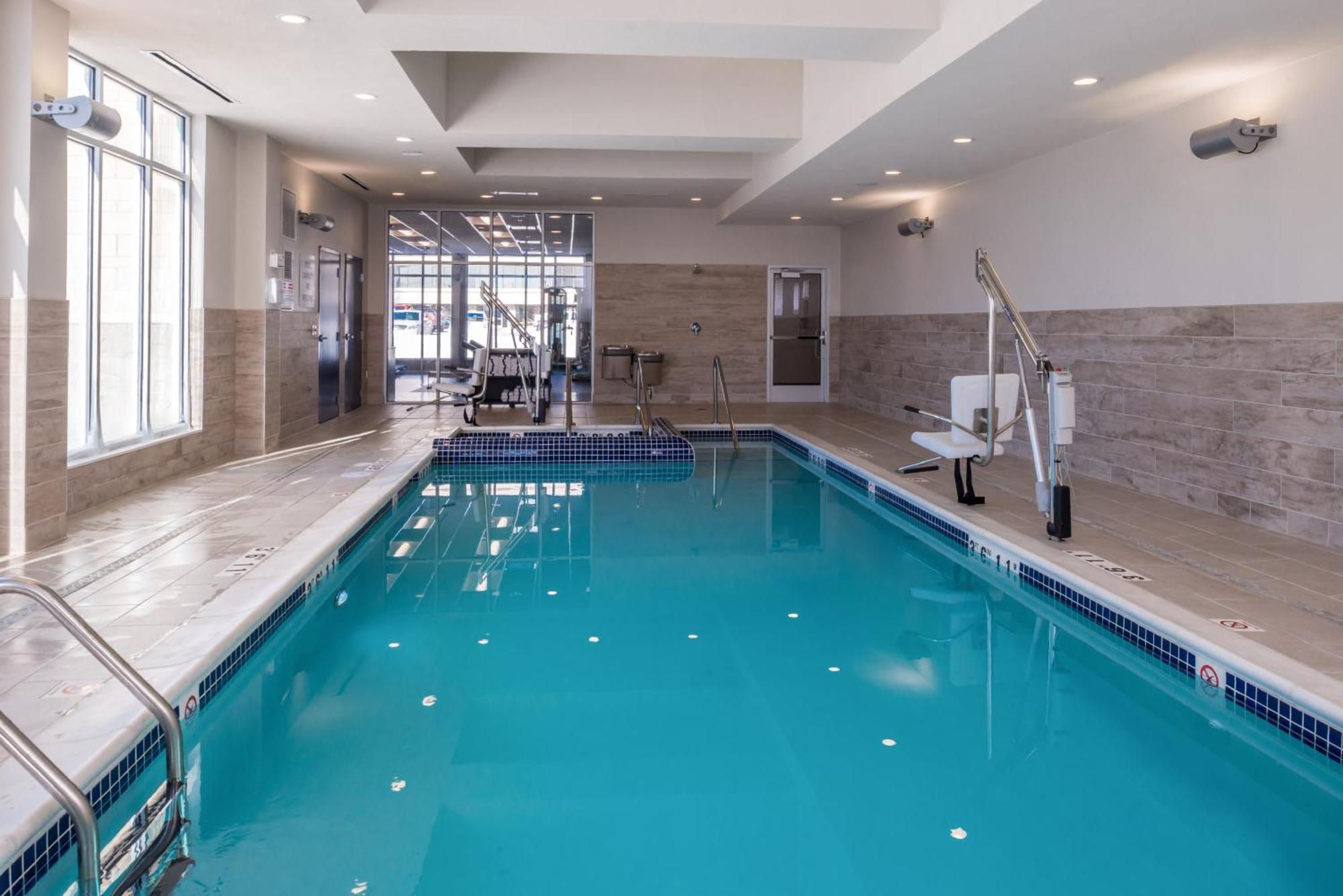 Holiday Inn Detroit Northwest - Livonia By Ihg Eksteriør bilde